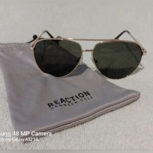 Kenneth cole gold reaction aviator unisex sunglasses
